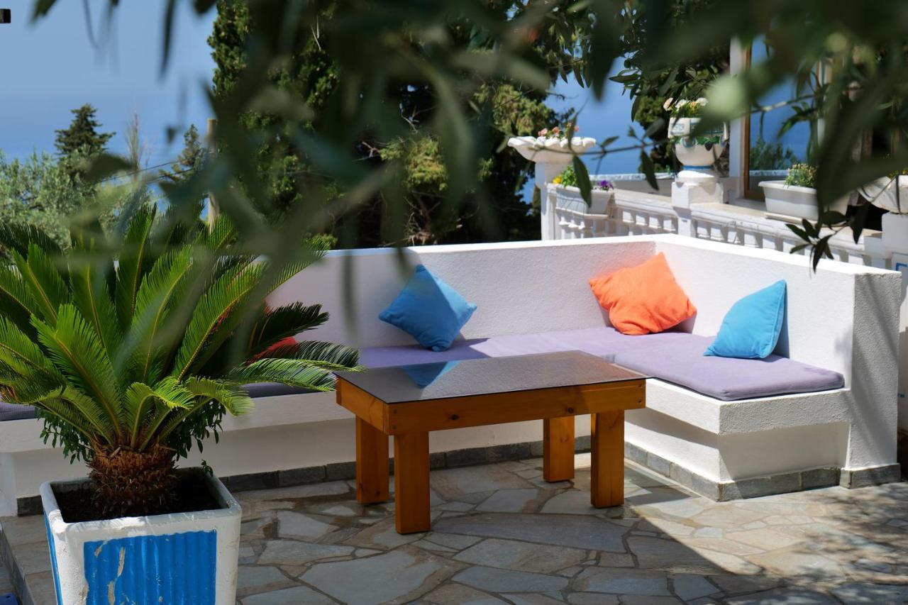Hotel Panorama Piqeras ภายนอก รูปภาพ