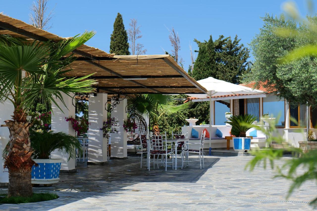 Hotel Panorama Piqeras ภายนอก รูปภาพ
