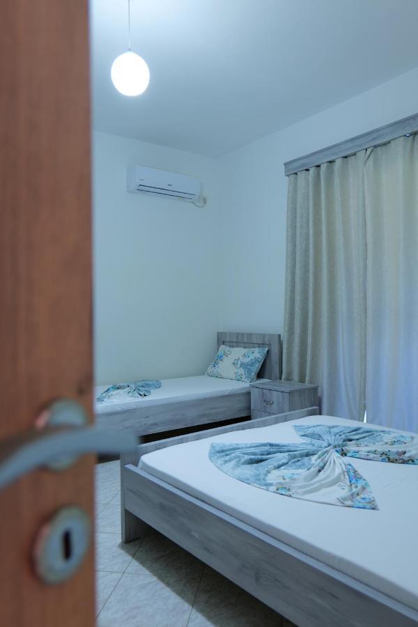Hotel Panorama Piqeras ภายนอก รูปภาพ