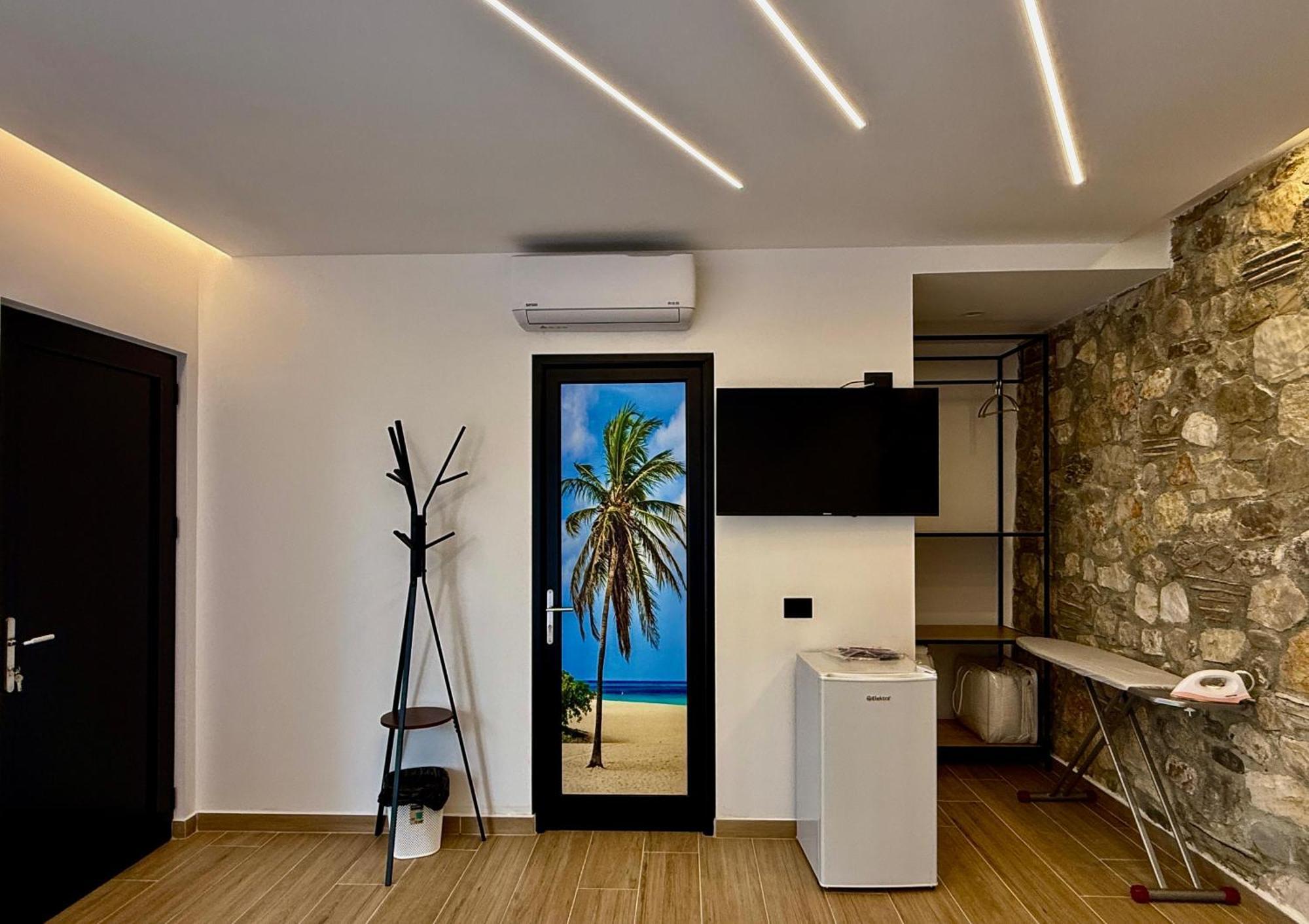 Hotel Panorama Piqeras ภายนอก รูปภาพ